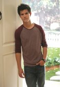 Taylor-lautner-5